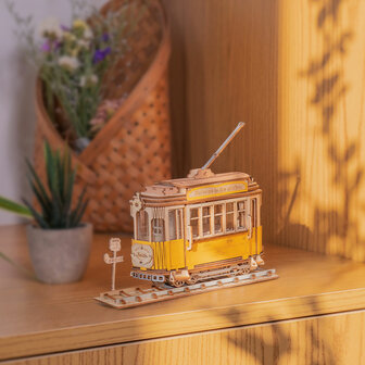 Robotime Tramcar