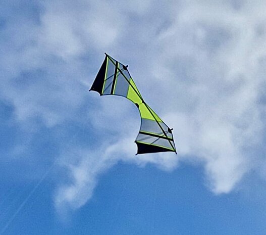 vDe Paddestoel Cursor Flash Midair - Vierlijns precisievlieger