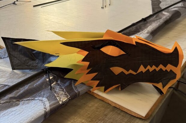 Revolution Dragon - Vierlijns precisievlieger
